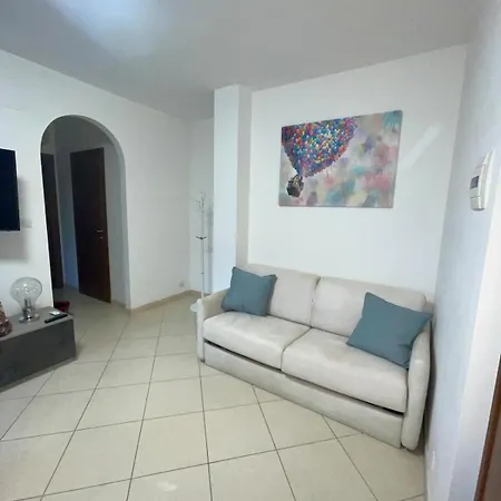 Sunset Escape, Relax A Due Passi Dal Mare Con Terrazza E Aria Condizionata Apartman *