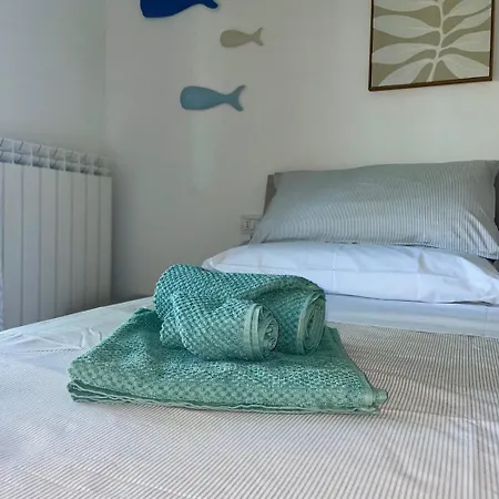Sunset Escape, Relax A Due Passi Dal Mare Con Terrazza E Aria Condizionata Apartman