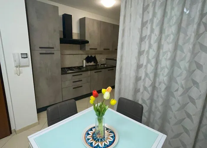 Sunset Escape, Relax A Due Passi Dal Mare Con Terrazza E Aria Condizionata Apartamento *